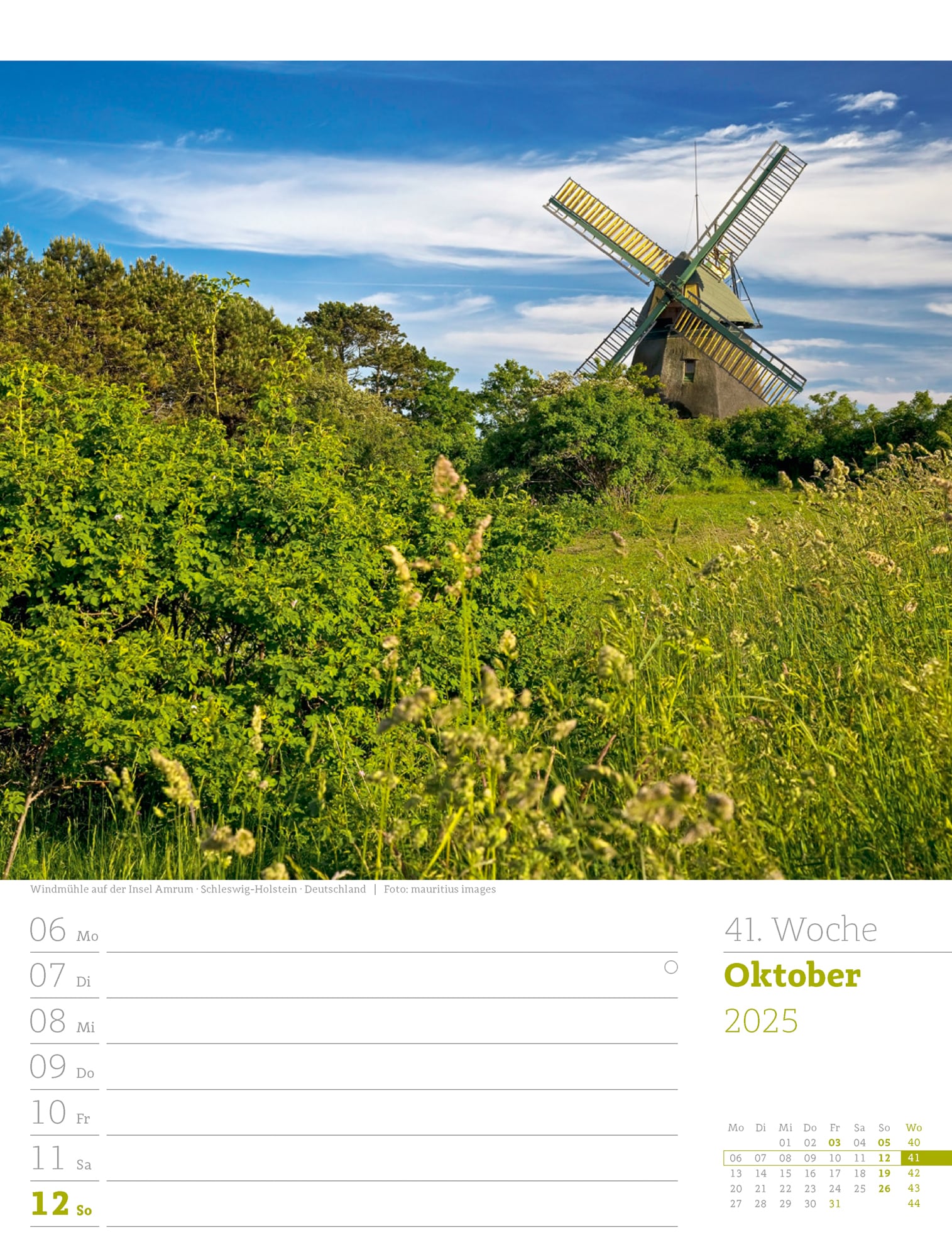 Ackermann Calendar At the Seaside 2025 - Weekly Planner - Inside View 44