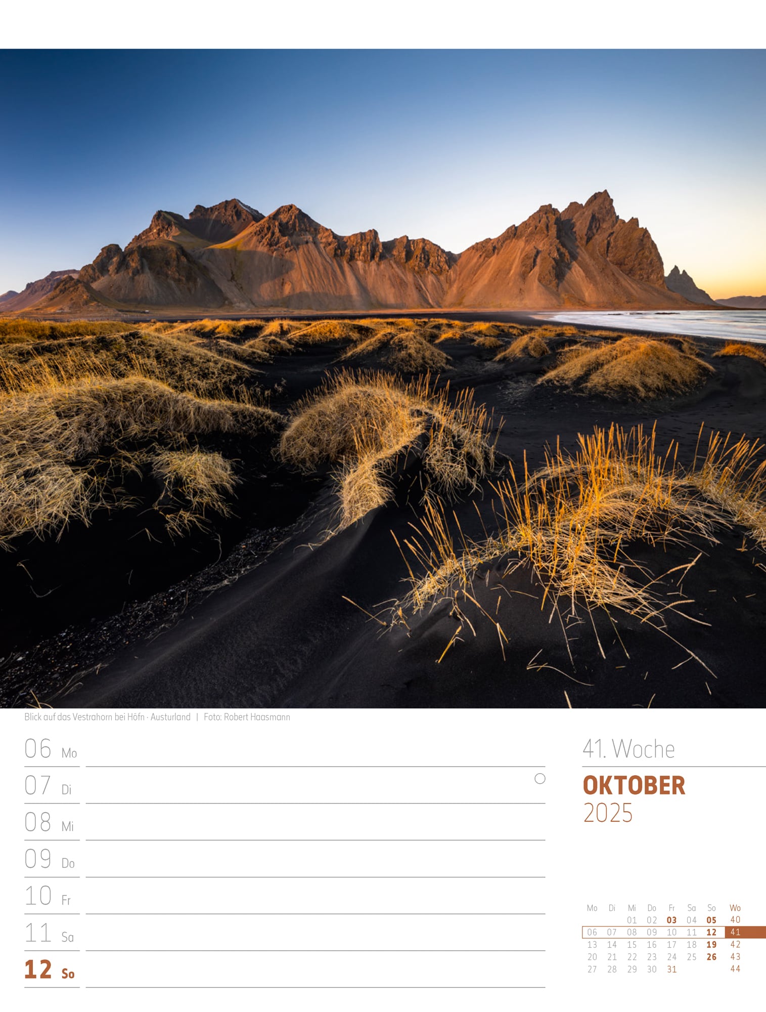 Ackermann Calendar Iceland 2025 - Weekly Planner - Inside View 44