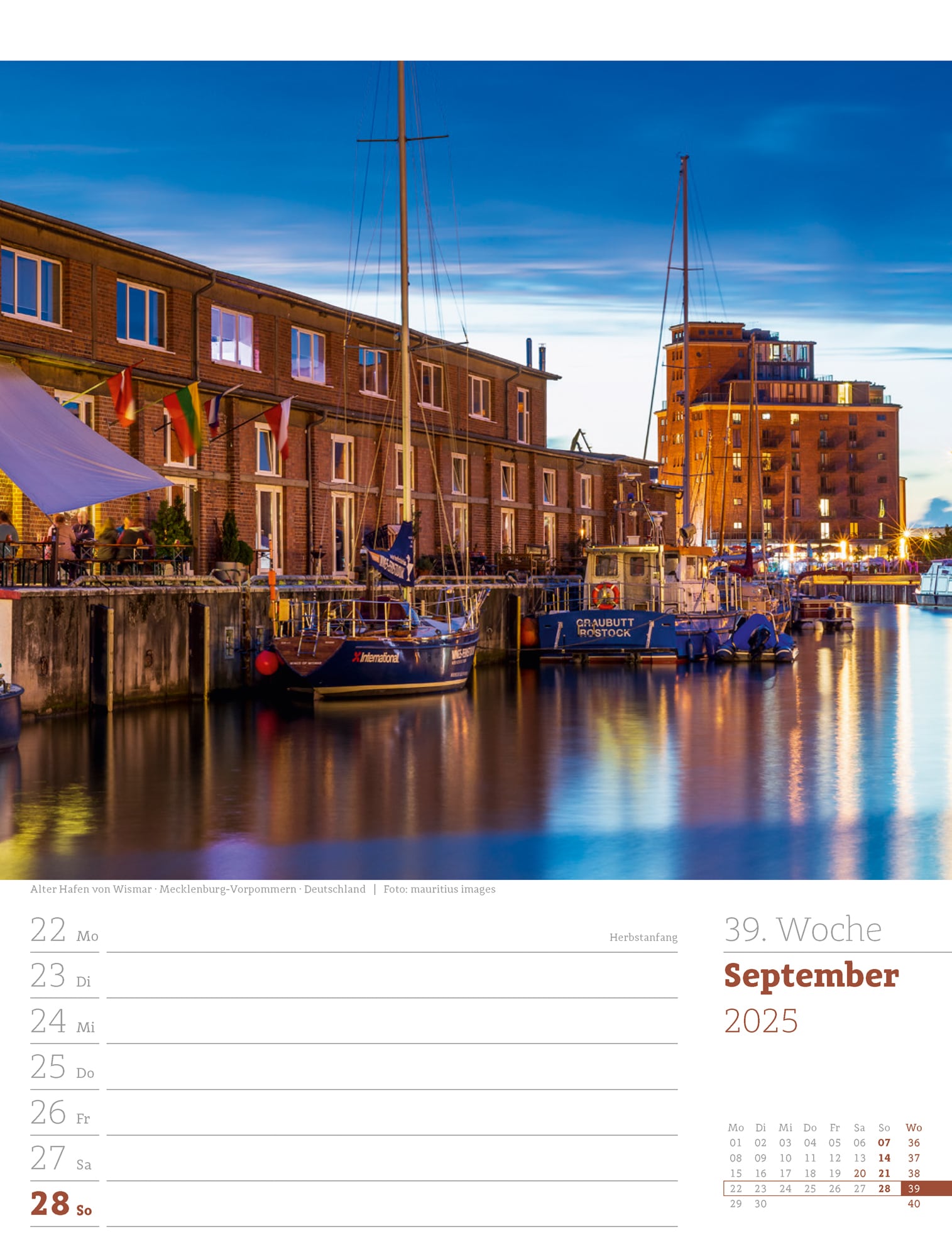 Ackermann Calendar At the Seaside 2025 - Weekly Planner - Inside View 42