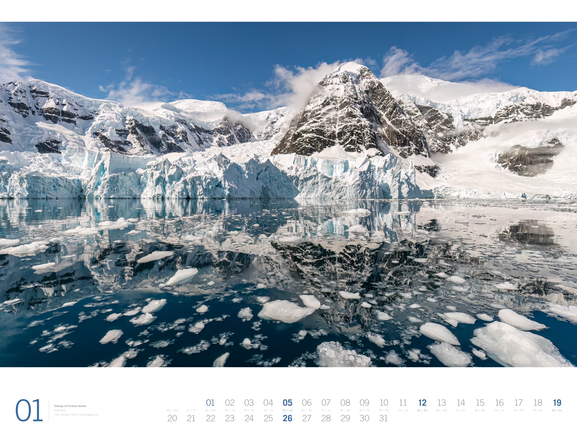 Ackermann Calendar Planet Earth - Gallery 2025 - Inside View 01