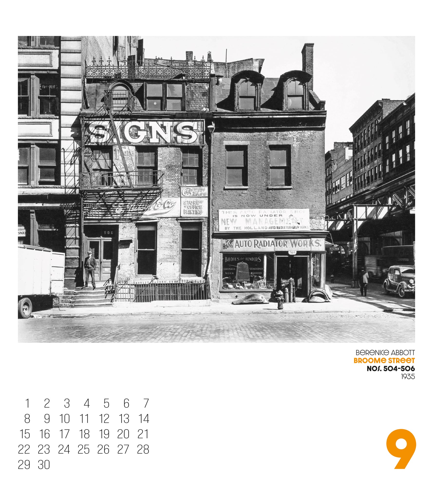 Ackermann Calendar Changing New York 2025 - Inside View 09