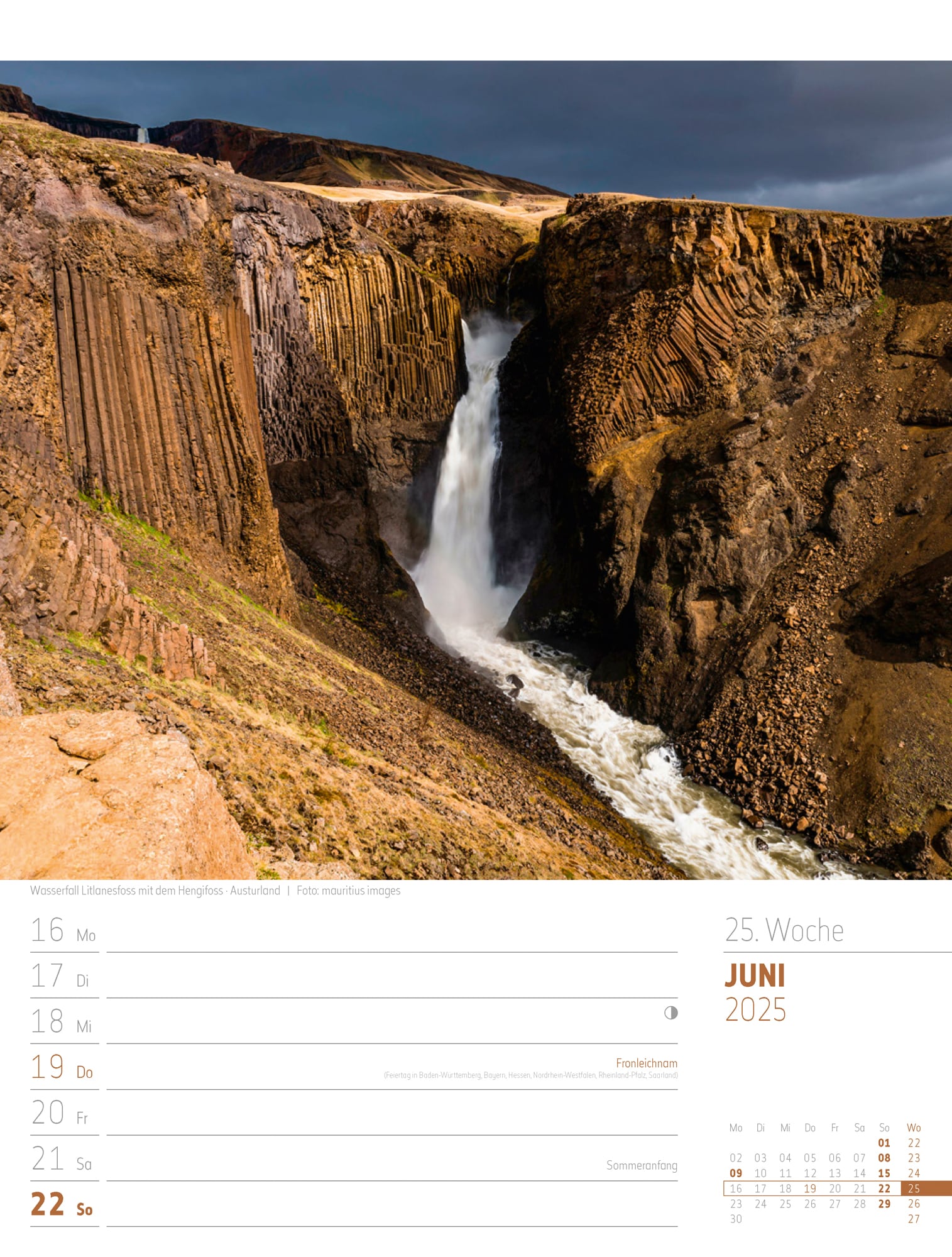 Ackermann Calendar Iceland 2025 - Weekly Planner - Inside View 28