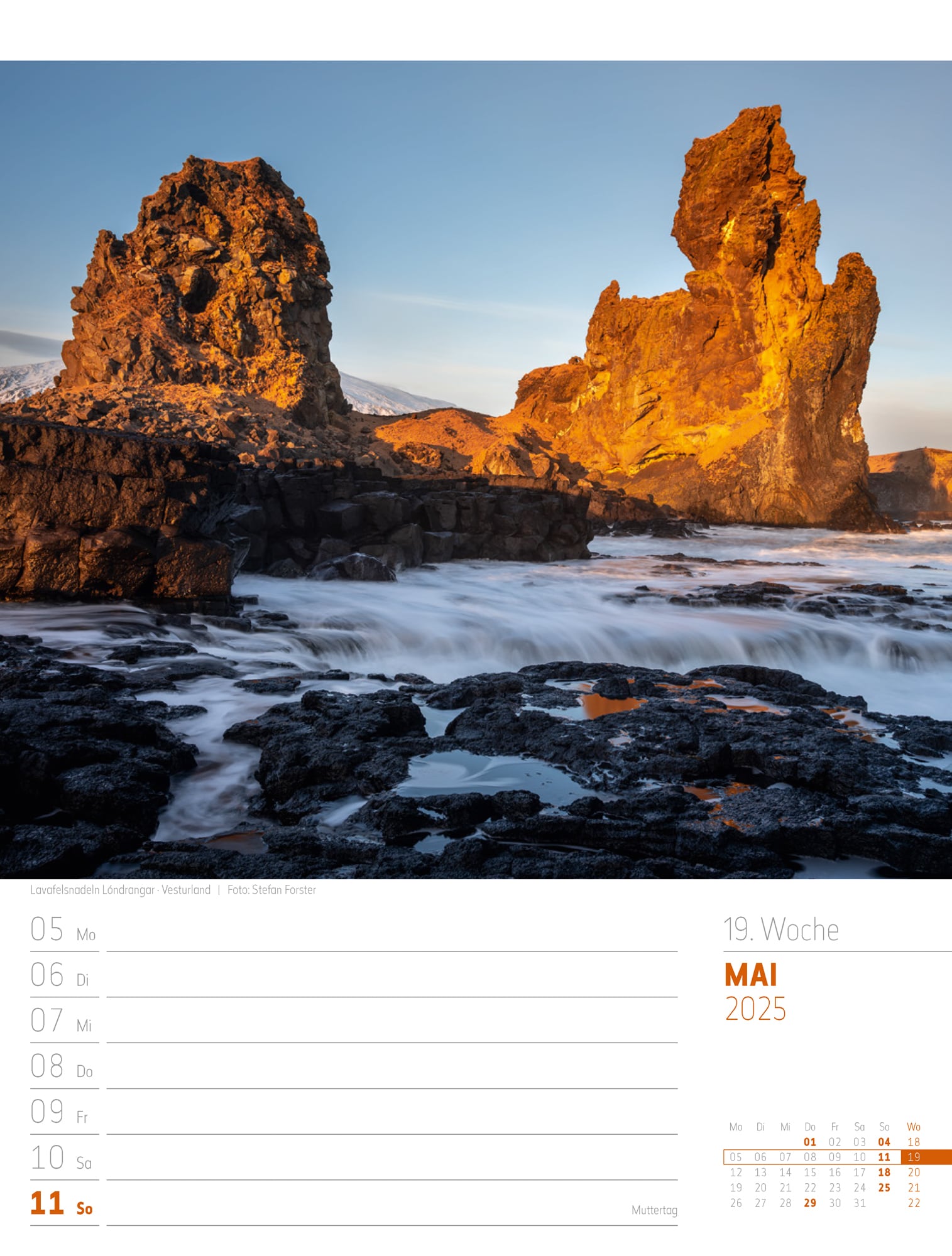 Ackermann Calendar Iceland 2025 - Weekly Planner - Inside View 22