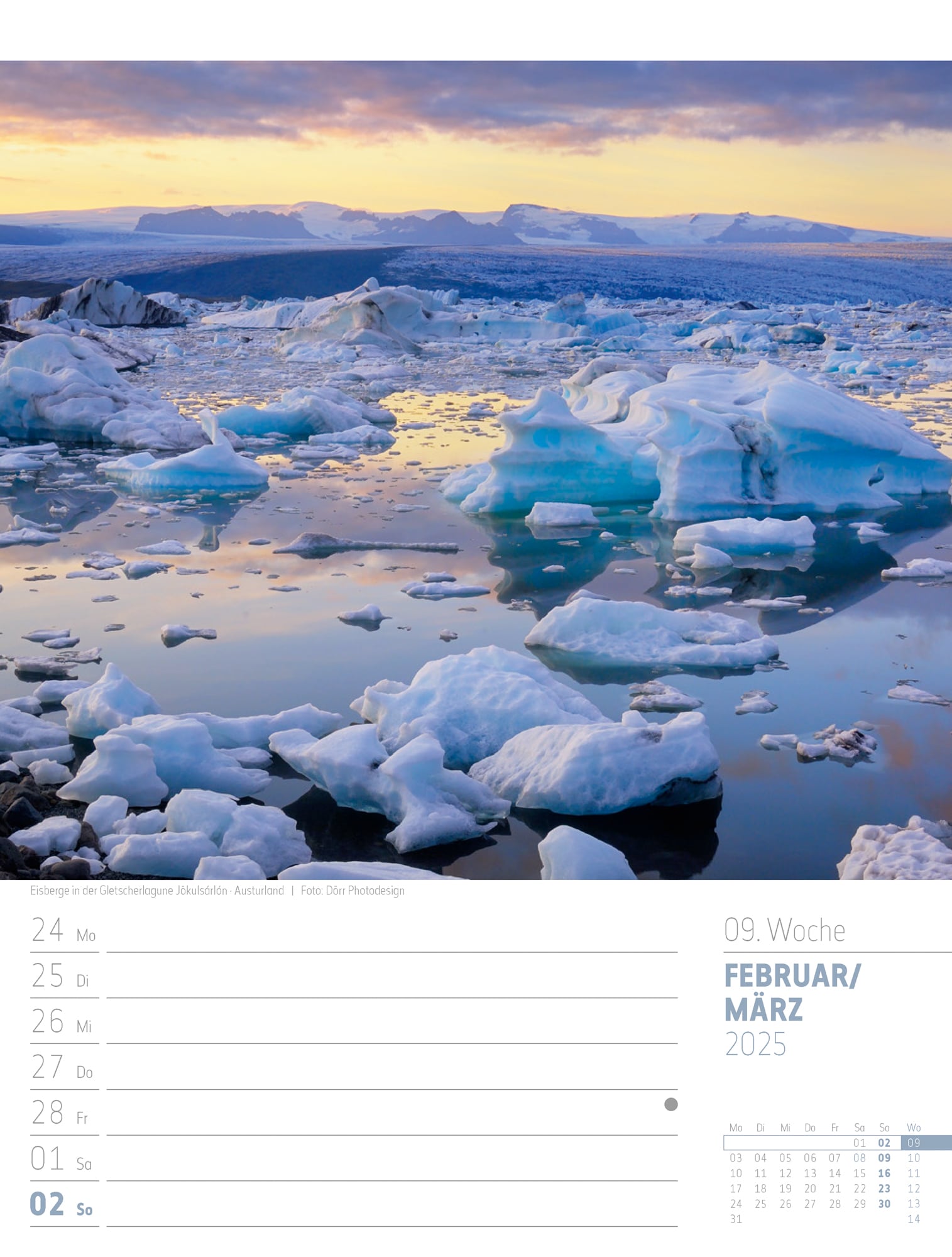 Ackermann Calendar Iceland 2025 - Weekly Planner - Inside View 12