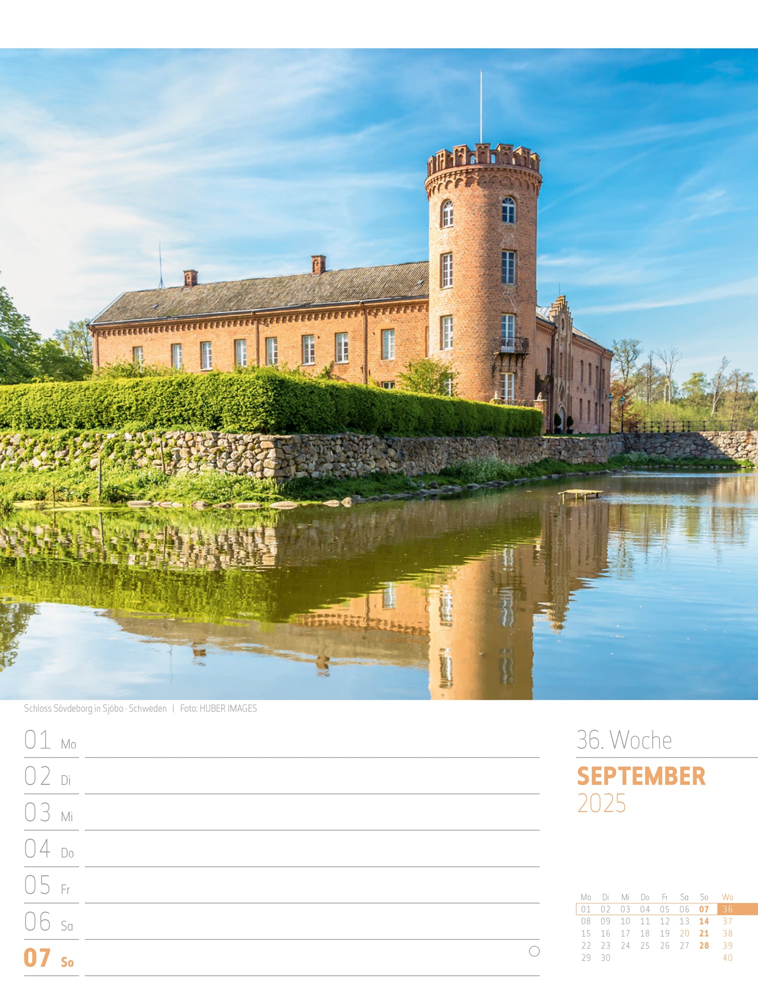 Ackermann Calendar Scandinavia 2025 - Weekly Planner - Inside View 39